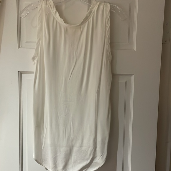 NWOT cloth and stone white tank in size small - Picture 6 of 6